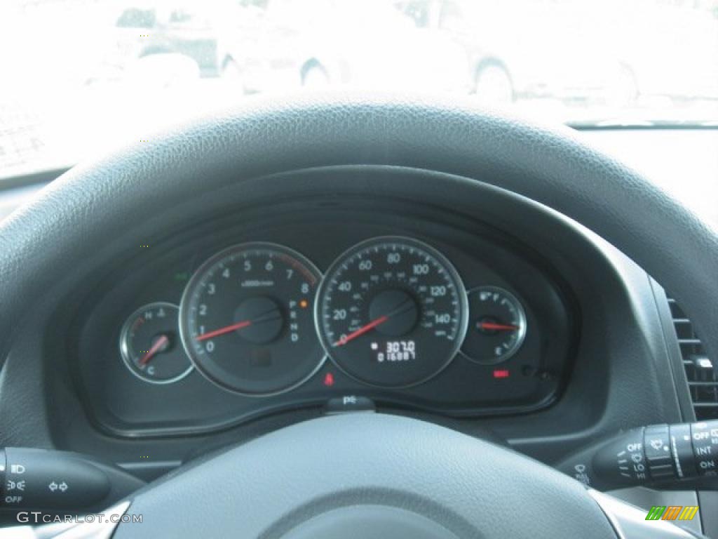 2009 Outback 2.5i Wagon - Quartz Silver Metallic / Off Black photo #27