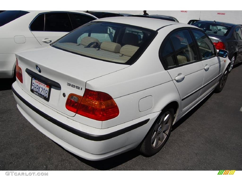 2004 3 Series 325i Sedan - Alpine White / Sand photo #3