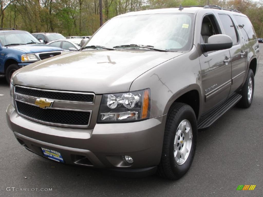 Mocha Steel Metallic Chevrolet Suburban