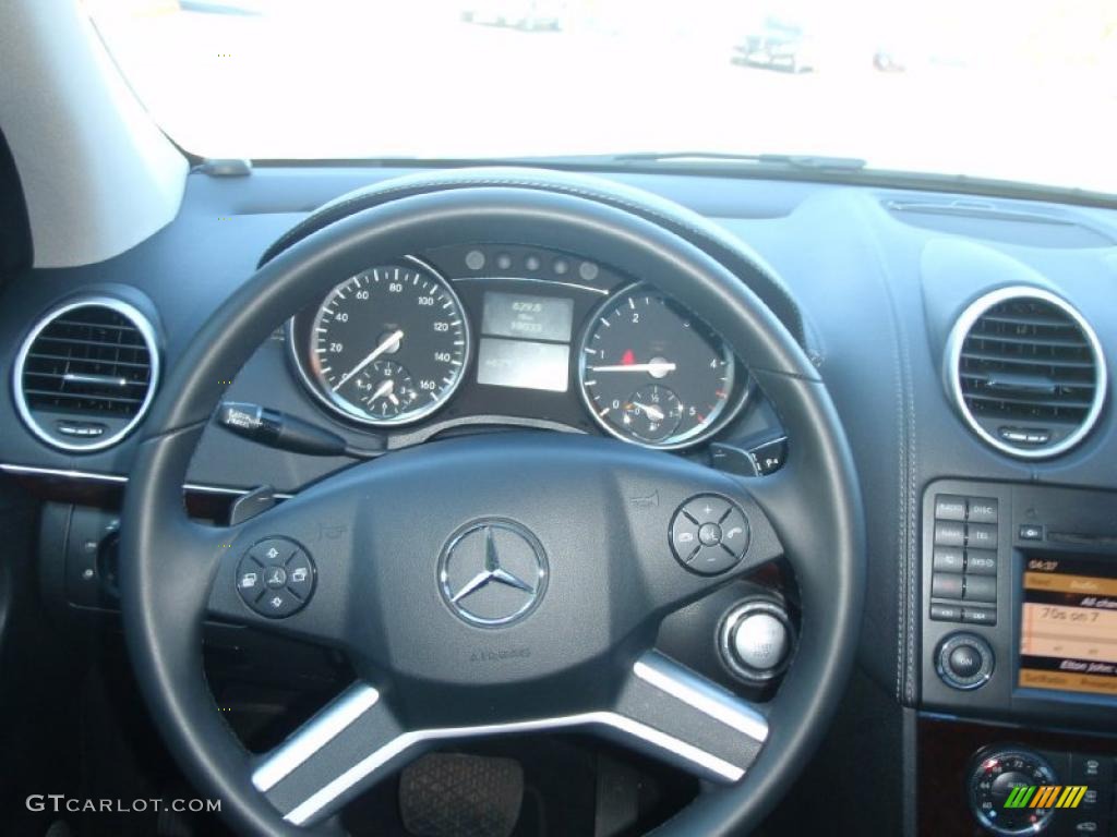 2010 GL 350 BlueTEC 4Matic - Black / Black photo #25