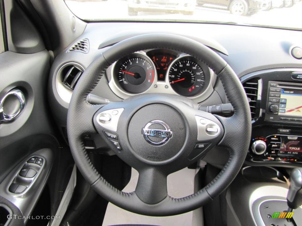 2011 Nissan Juke SV Black/Silver Trim Steering Wheel Photo #48843579