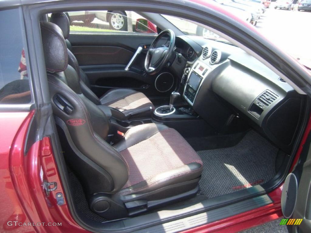 Black/Red Interior 2006 Hyundai Tiburon GT Photo #48843717