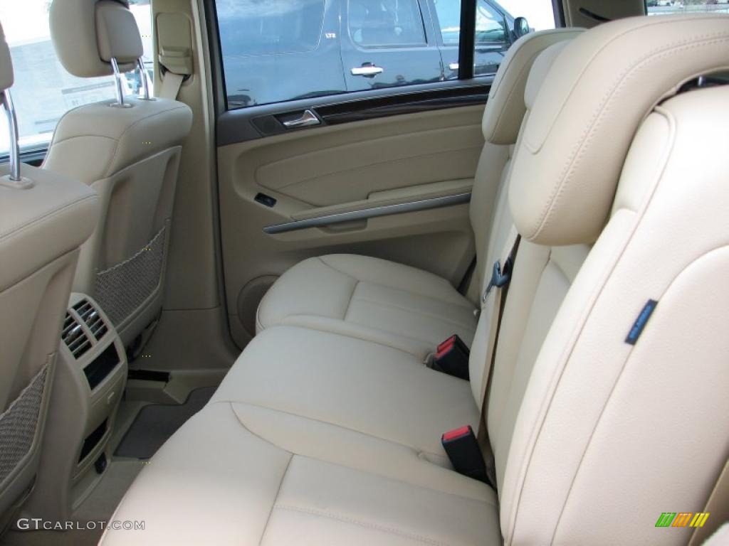Cashmere Interior 2011 Mercedes-Benz GL 450 4Matic Photo #48847432