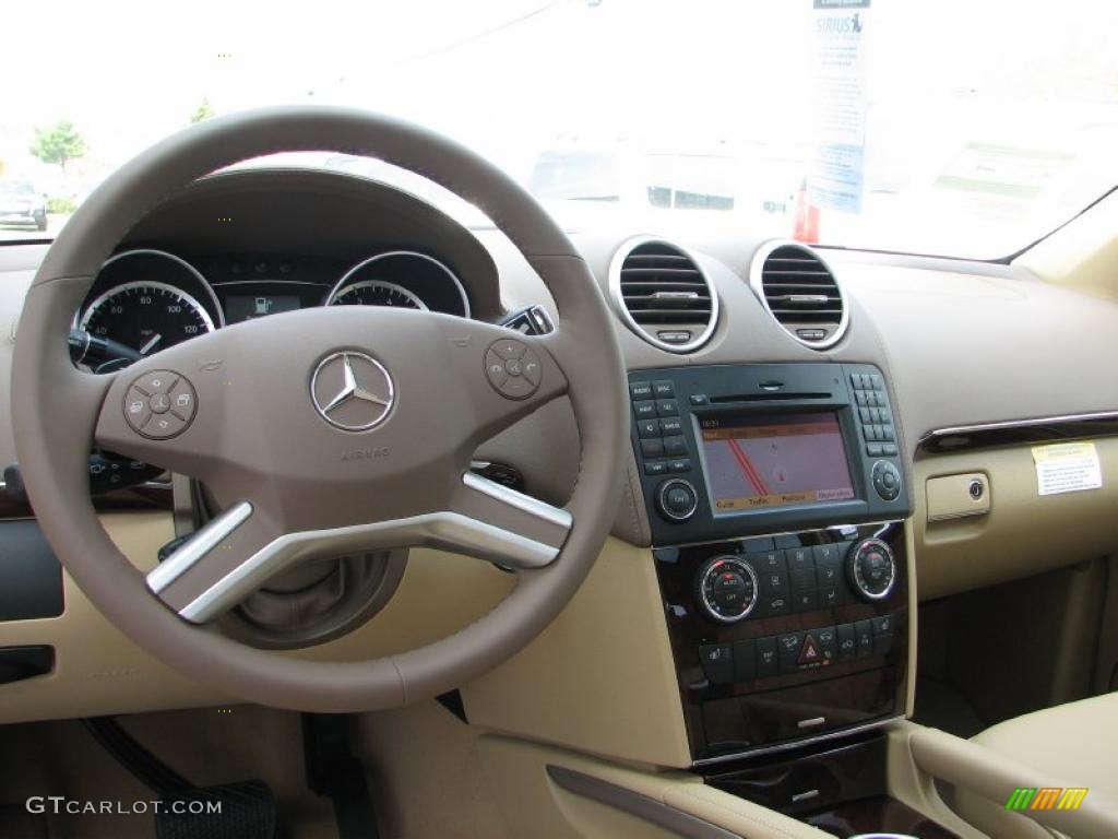 2011 Mercedes-Benz GL 450 4Matic Cashmere Steering Wheel Photo #48847450