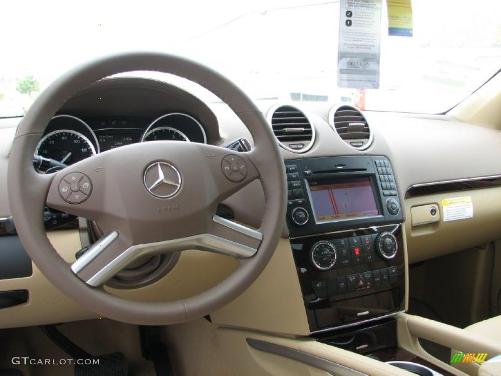 Cashmere Interior 2011 Mercedes-Benz GL 350 Blutec 4Matic Photo #48847744
