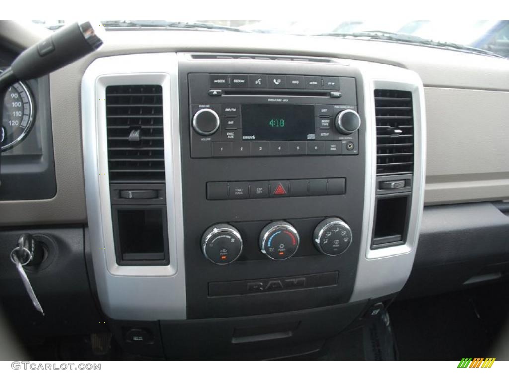 2009 Ram 1500 SLT Quad Cab - Deep Water Blue Pearl / Dark Slate/Medium Graystone photo #26