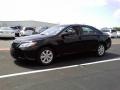 Black - Camry LE Photo No. 18