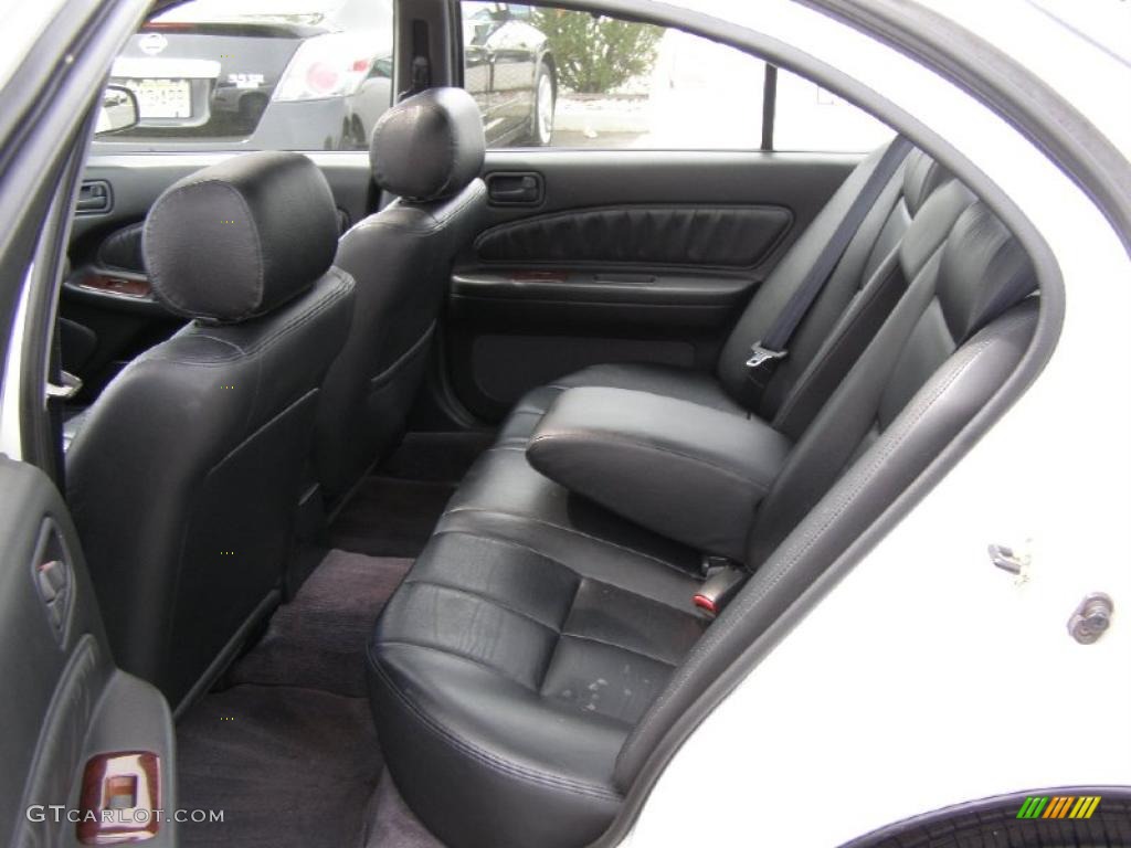 1996 Maxima GLE - Arctic White Pearl / Gray photo #7