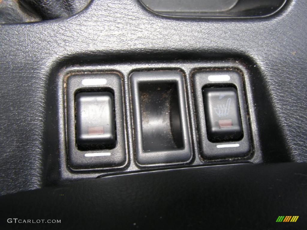 1996 Maxima GLE - Arctic White Pearl / Gray photo #12