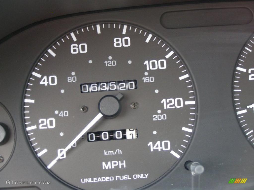1996 Maxima GLE - Arctic White Pearl / Gray photo #15