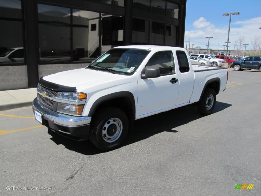 Summit White Chevrolet Colorado