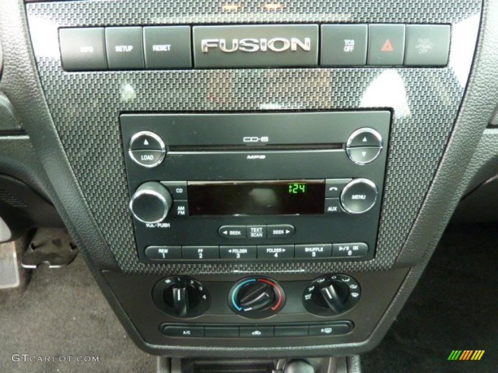 2009 Fusion SE V6 - Vapor Silver Metallic / Charcoal Black photo #18
