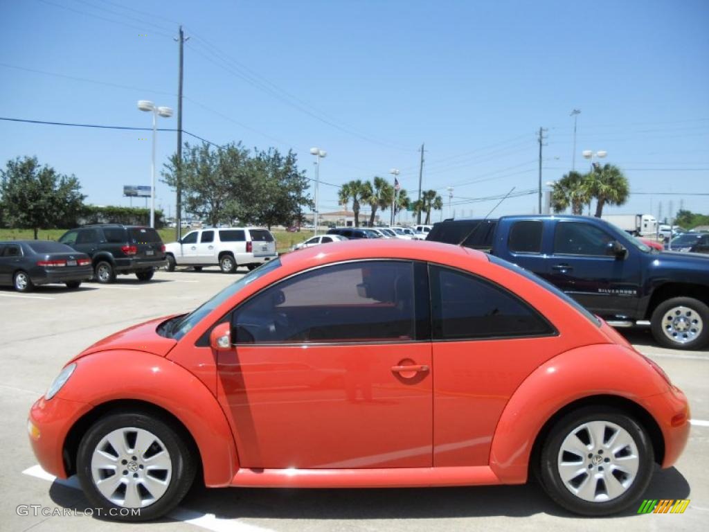 Sundown Orange 2005 Volkswagen New Beetle GL Coupe Exterior Photo #48855722