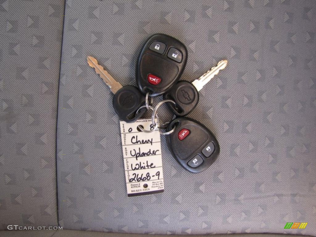 2008 Uplander LS - Summit White / Medium Gray photo #26