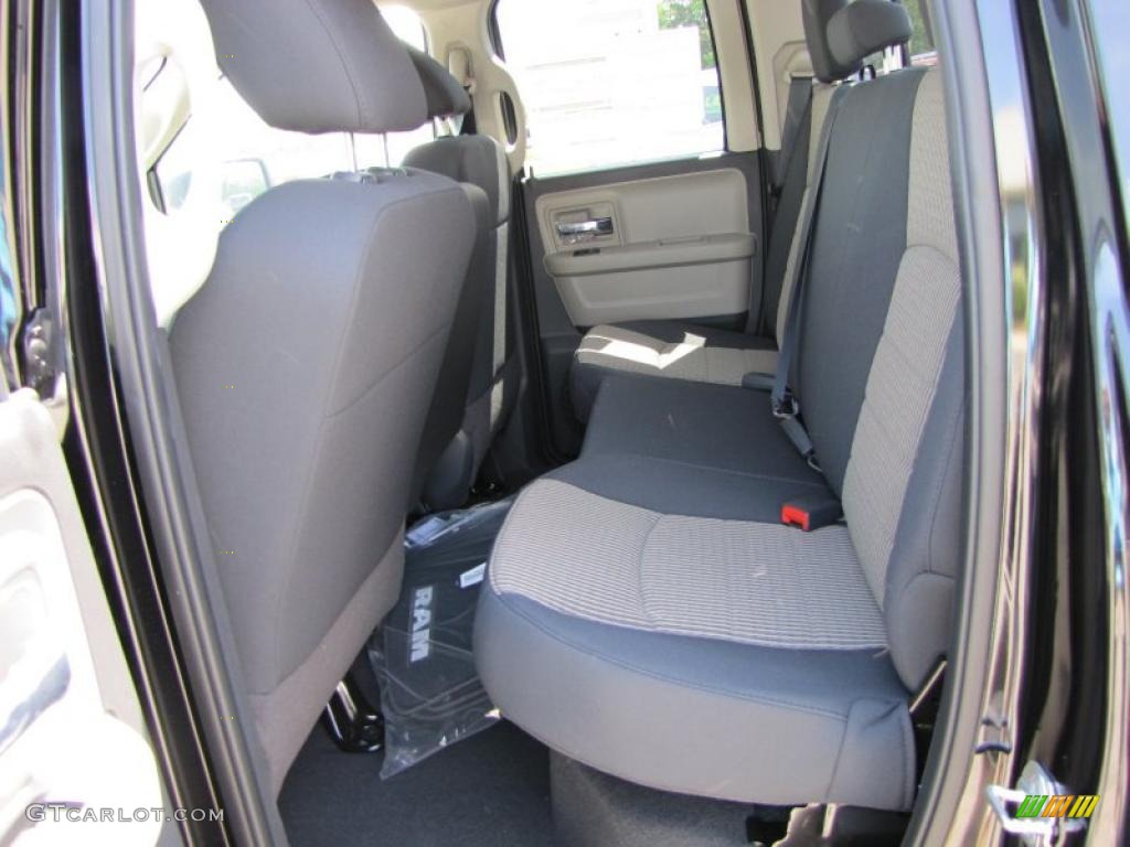 2011 Ram 1500 SLT Quad Cab 4x4 - Brilliant Black Crystal Pearl / Dark Slate Gray/Medium Graystone photo #11