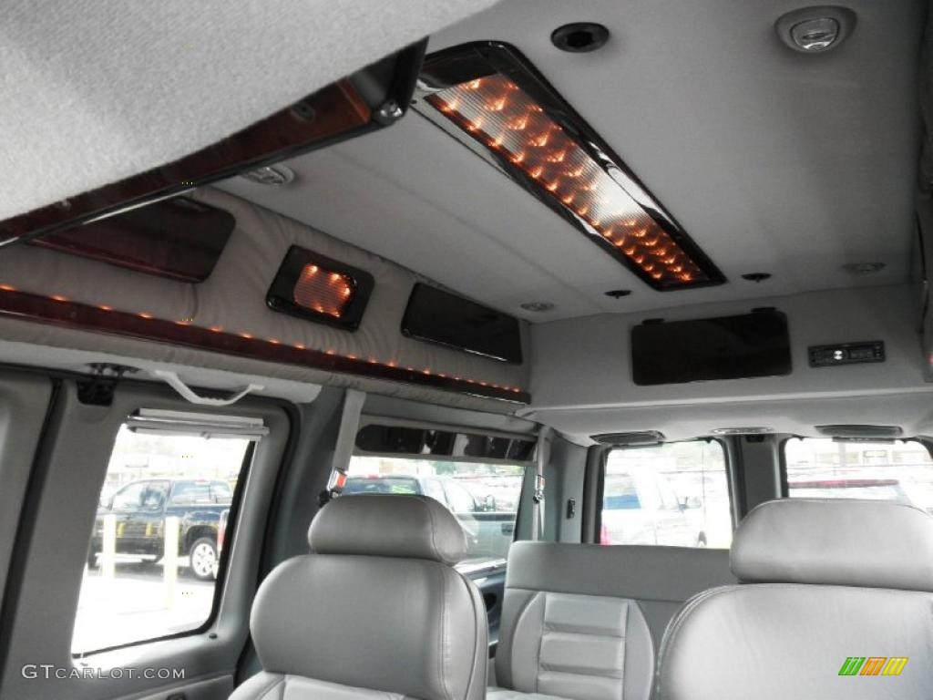 2010 Savana Van LS 1500 Passenger Conversion - Onyx Black / Medium Pewter photo #17
