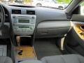 Super White - Camry XLE Photo No. 16