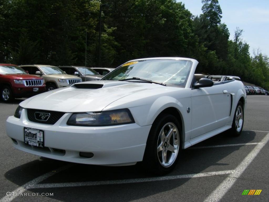 2004 Mustang GT Convertible - Oxford White / Medium Parchment photo #1