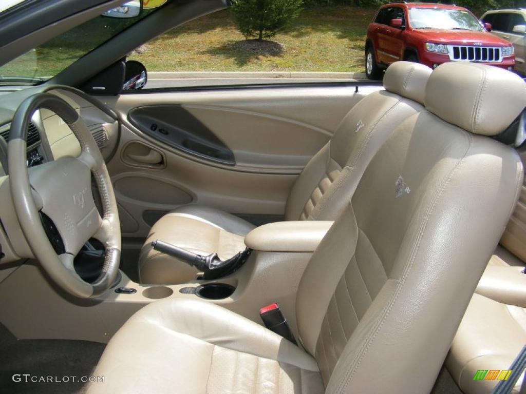 Medium Parchment Interior 2004 Ford Mustang GT Convertible Photo #48861730