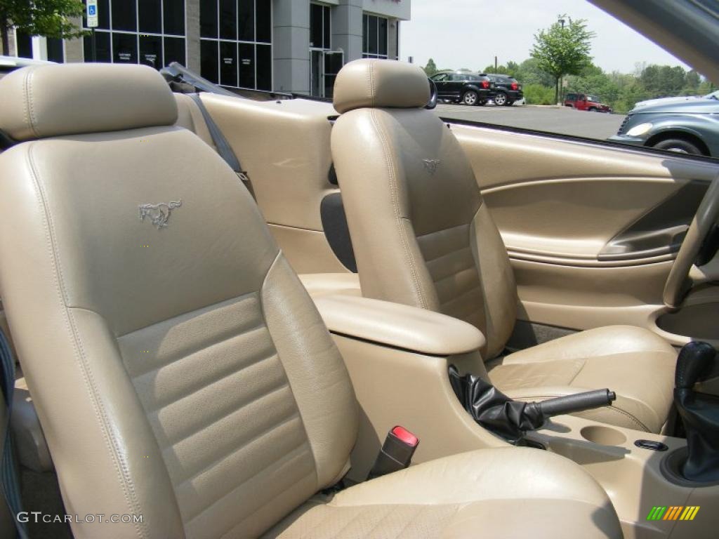 Medium Parchment Interior 2004 Ford Mustang GT Convertible Photo #48861787