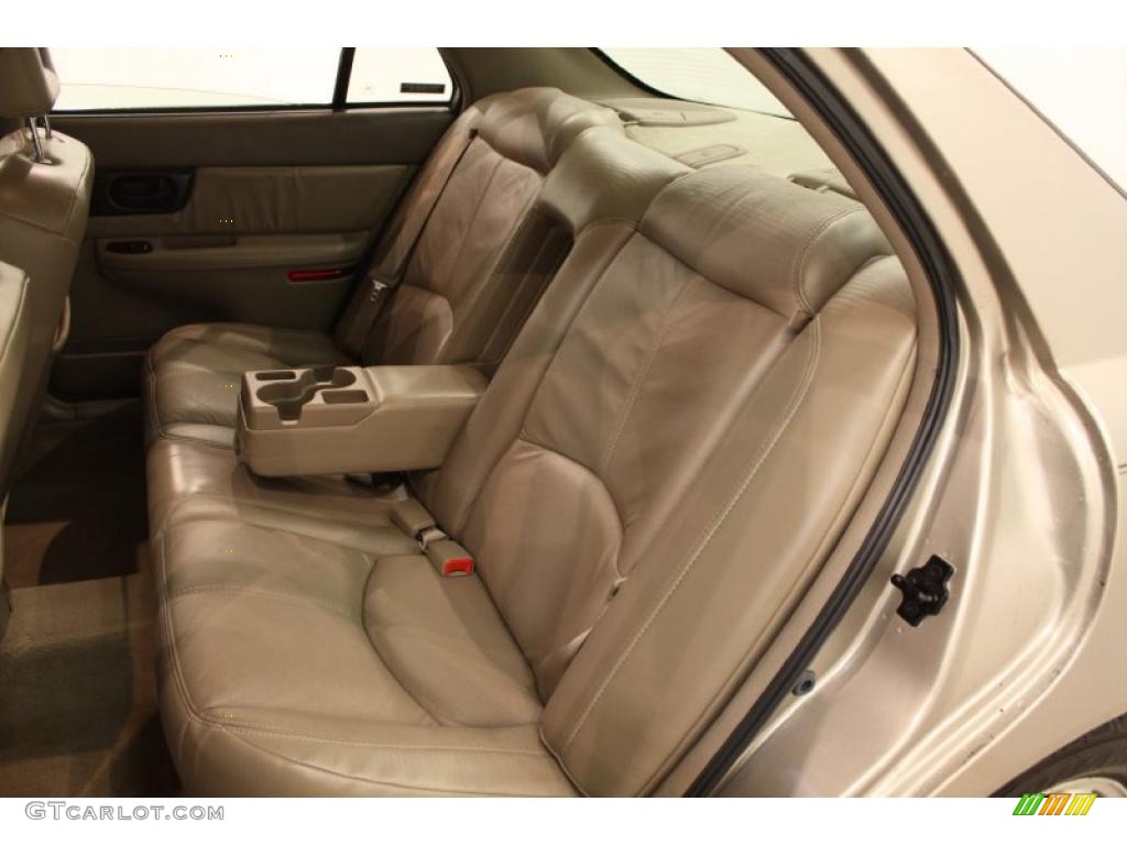 Taupe Interior 2001 Buick Regal LS Photo #48862030
