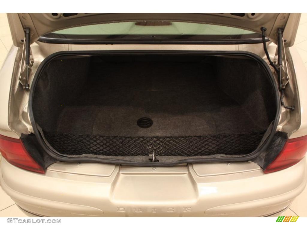 2001 Buick Regal LS Trunk Photo #48862048