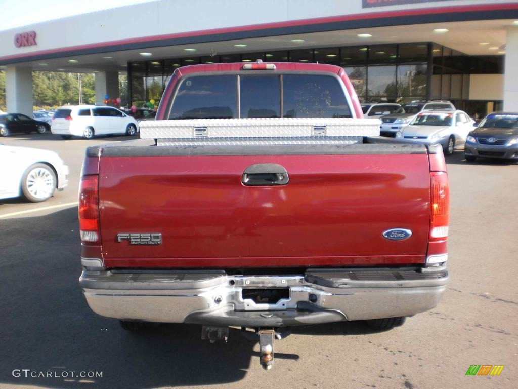 2004 F250 Super Duty Lariat SuperCab - Dark Toreador Red Metallic / Medium Flint photo #5