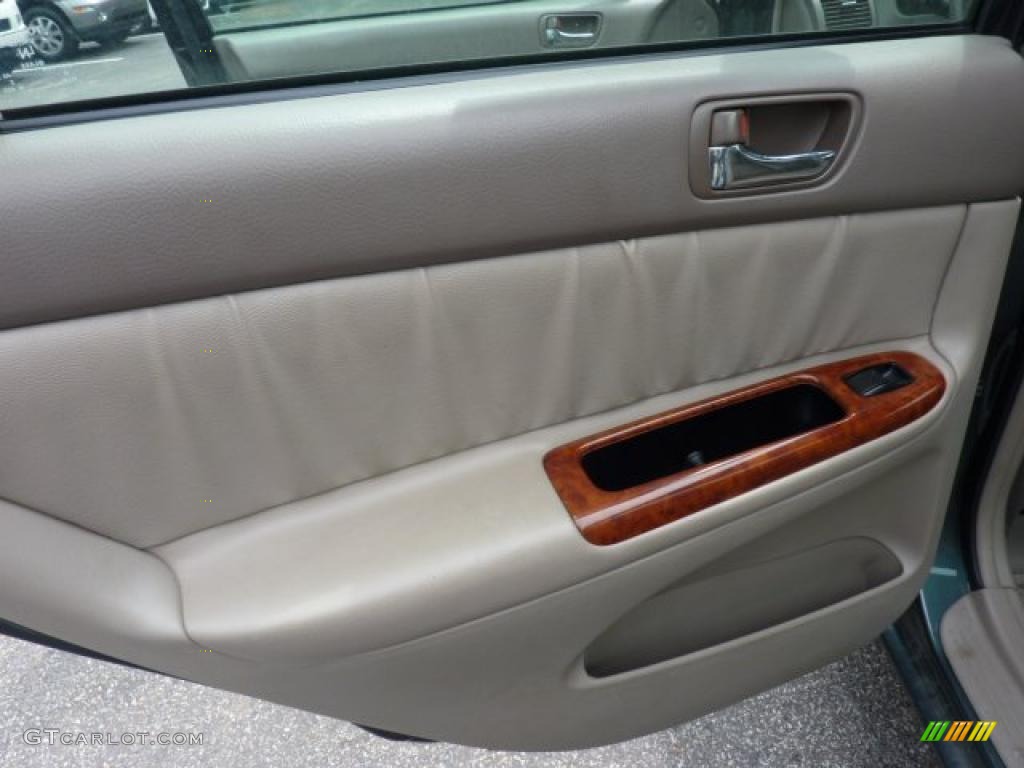 2003 Camry XLE V6 - Aspen Green Pearl / Taupe photo #15