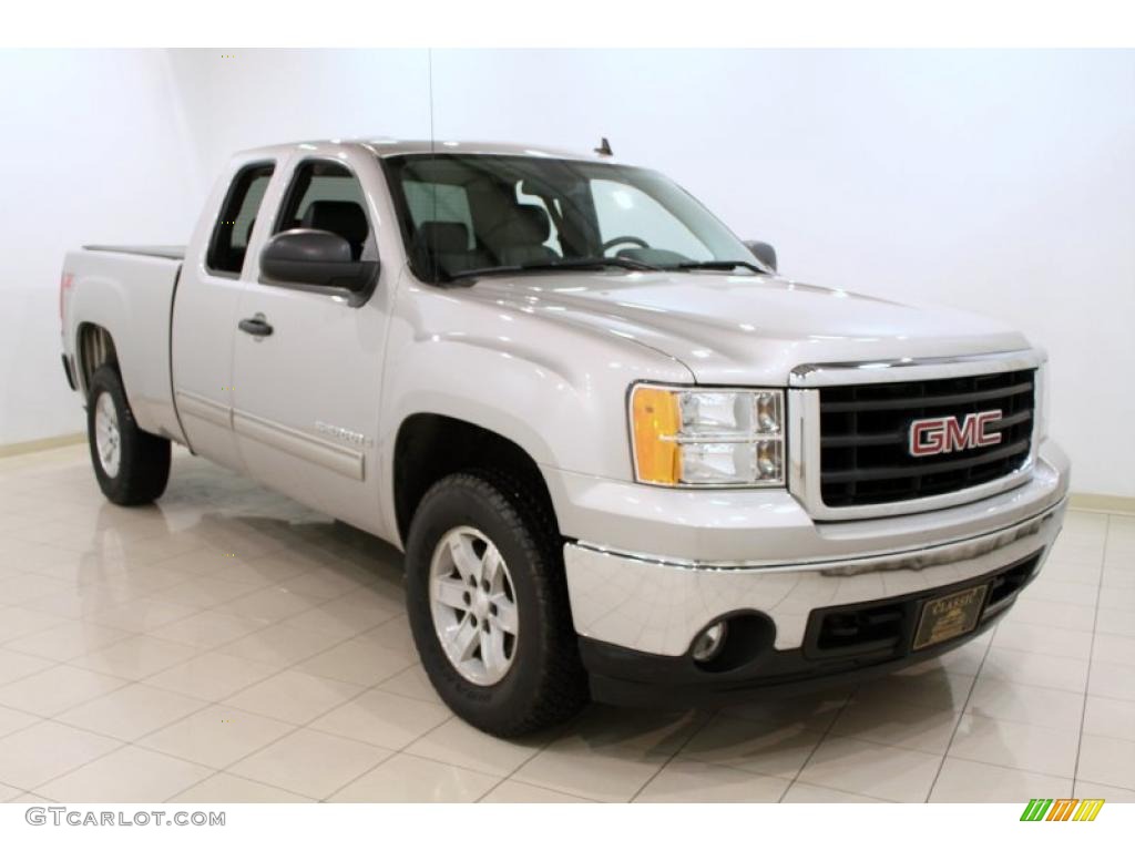 Silver Birch Metallic GMC Sierra 1500