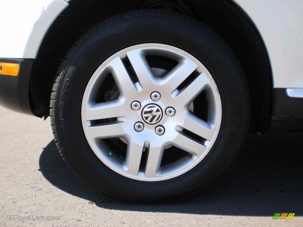 2004 Volkswagen Touareg V8 Wheel Photo #48863143