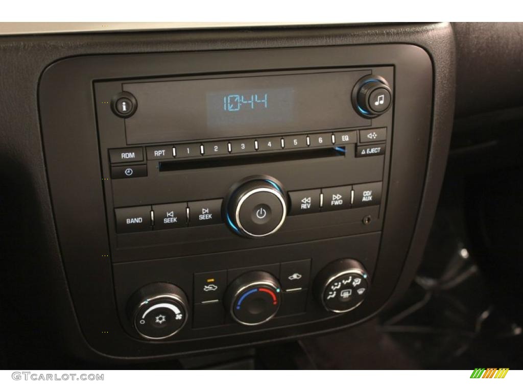 2006 Chevrolet Monte Carlo LS Controls Photo #48863743