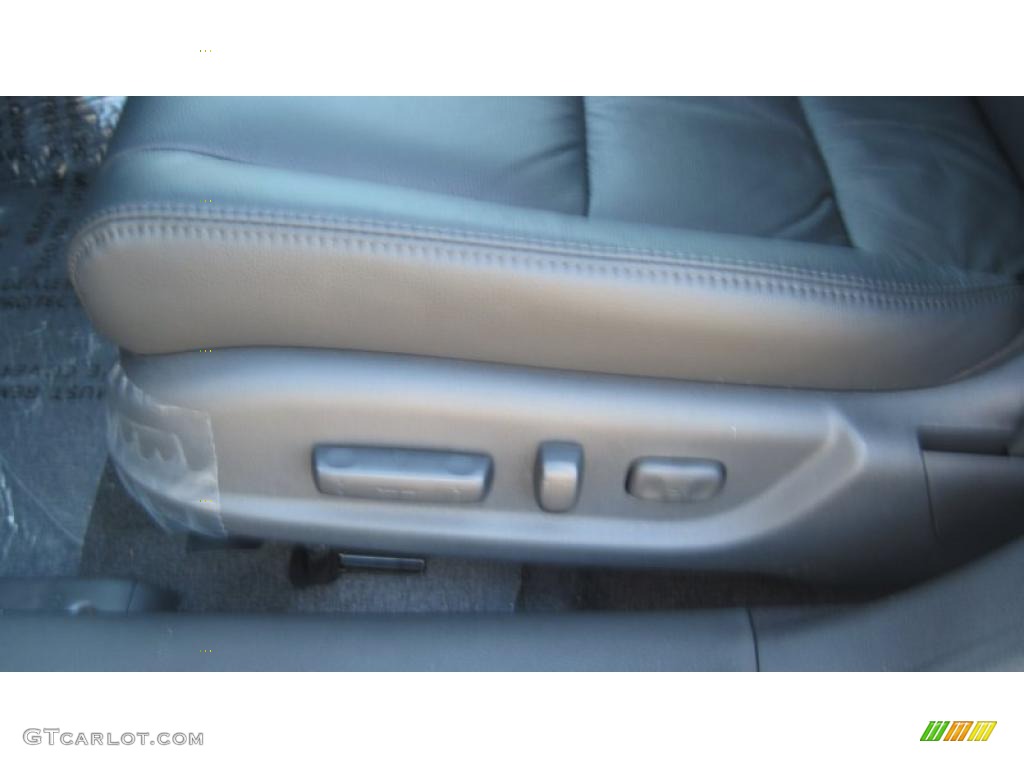 2011 Accord SE Sedan - Alabaster Silver Metallic / Black photo #11