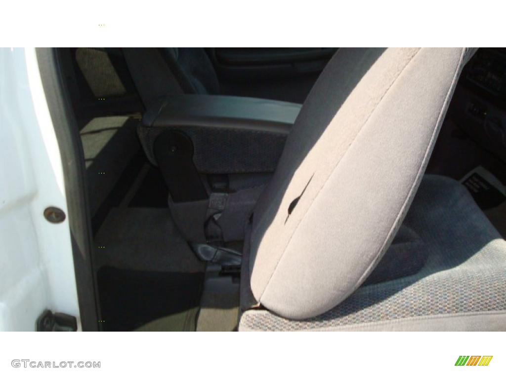 1997 Dakota SLT Extended Cab - Bright White / Mist Gray photo #17