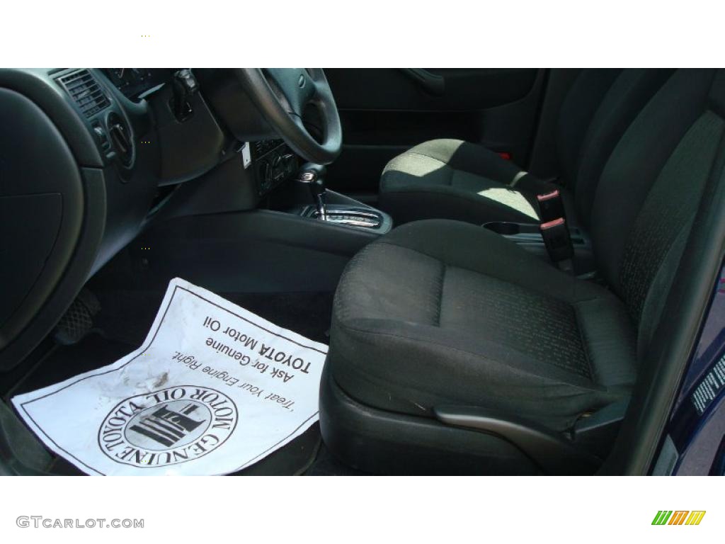 2004 Golf GL 4 Door - Indigo Blue Metallic / Black photo #10