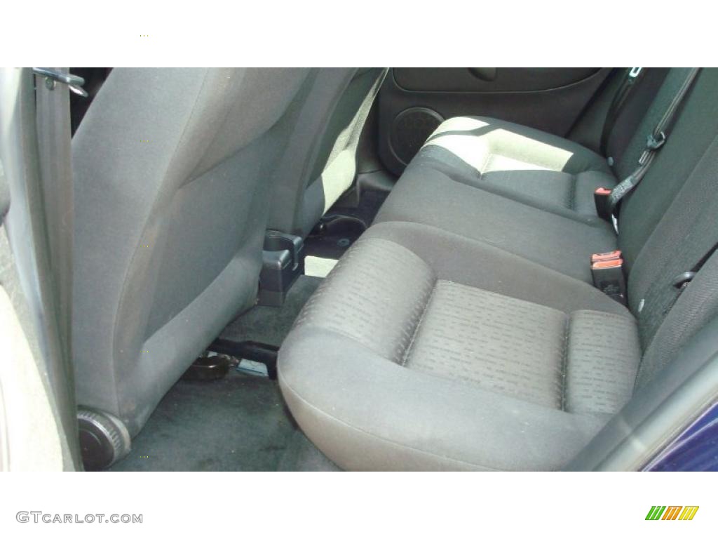 2004 Golf GL 4 Door - Indigo Blue Metallic / Black photo #14