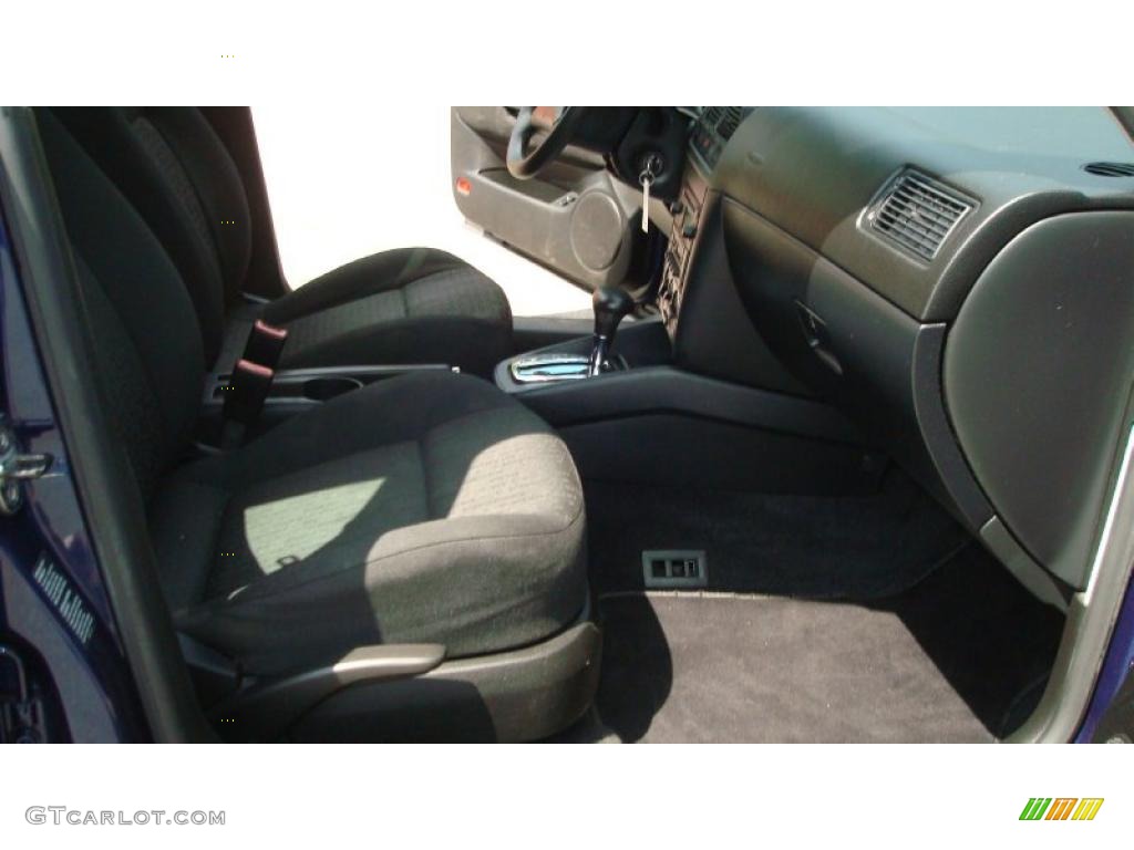 2004 Golf GL 4 Door - Indigo Blue Metallic / Black photo #16