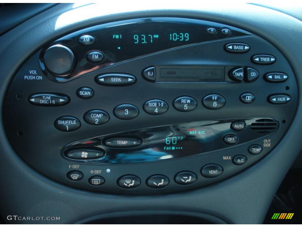 1999 Ford Taurus SE Controls Photo #48868511