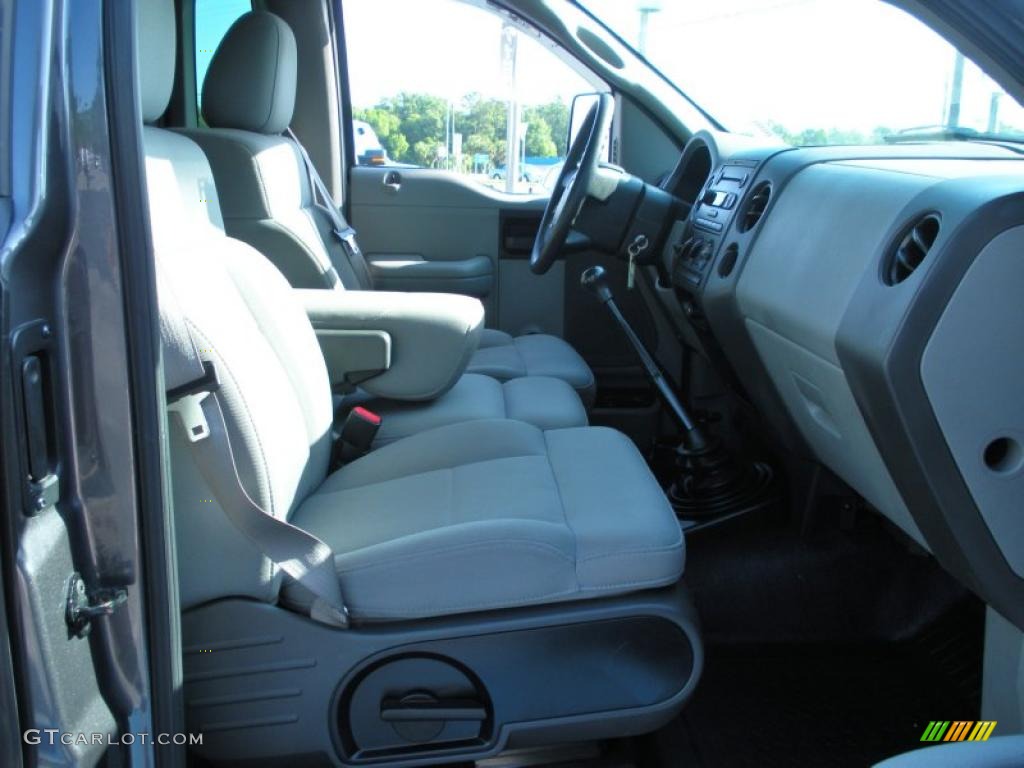 2006 F150 XL Regular Cab - Dark Shadow Grey Metallic / Medium Flint photo #13