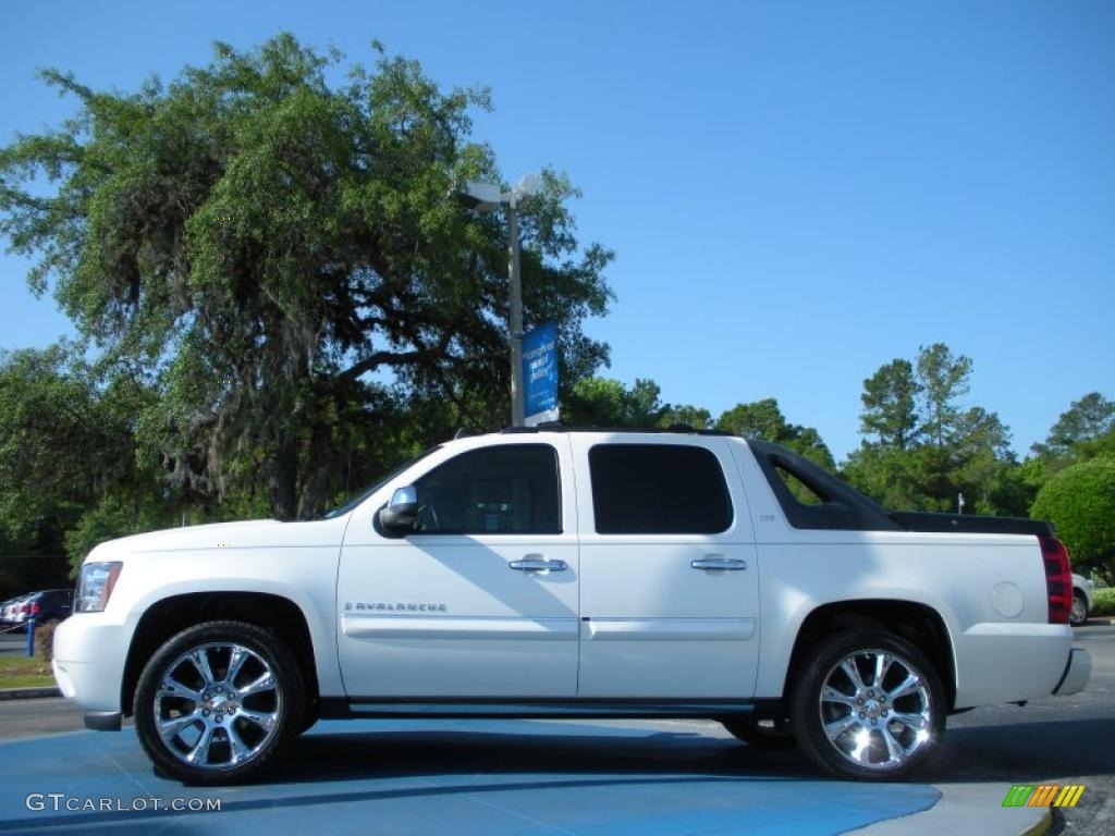 White Diamond Tricoat 2008 Chevrolet Avalanche LTZ 4x4 Exterior Photo #48868920