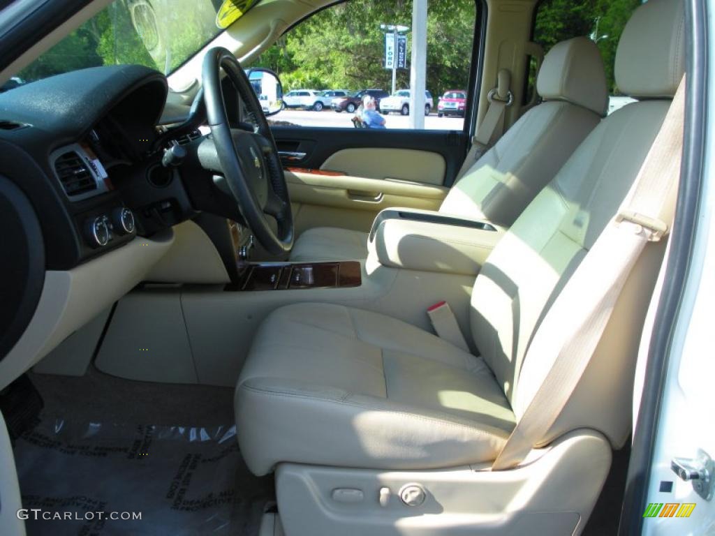 Ebony/Light Cashmere Interior 2008 Chevrolet Avalanche LTZ 4x4 Photo #48869079