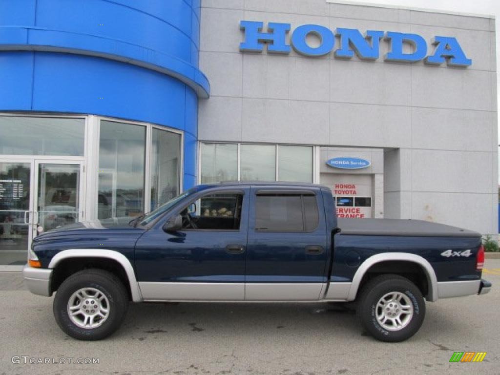 2003 Dakota SLT Quad Cab 4x4 - Patriot Blue Pearl / Dark Slate Gray photo #4