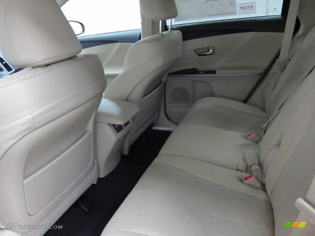 Ivory Interior 2011 Toyota Venza I4 AWD Photo #48870819