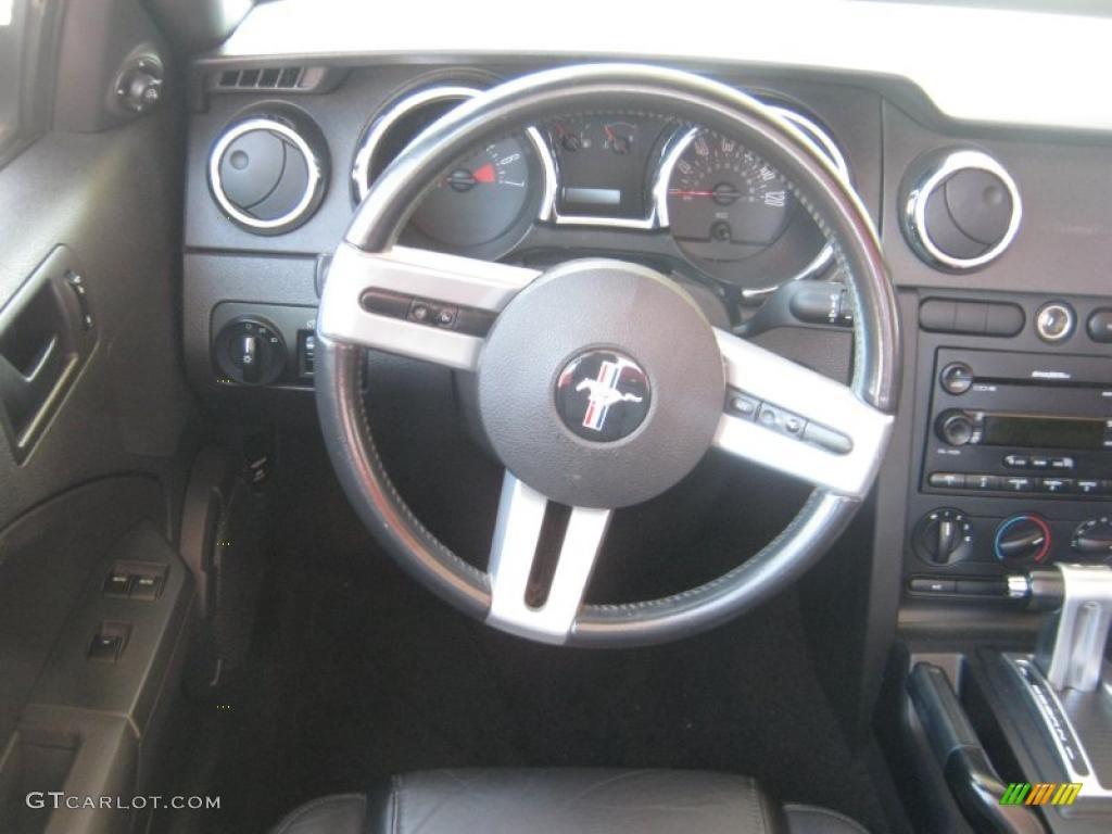 2006 Mustang V6 Premium Convertible - Performance White / Dark Charcoal photo #10