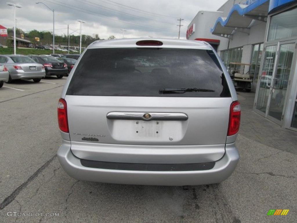 2005 Town & Country LX - Bright Silver Metallic / Medium Slate Gray photo #4