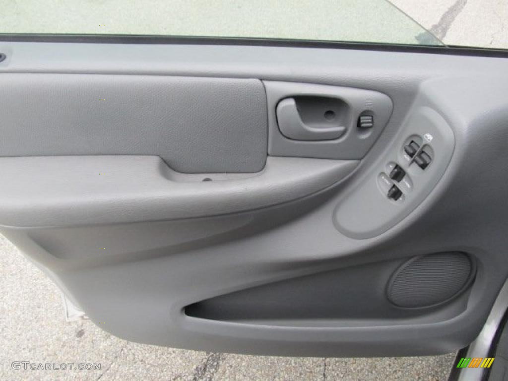 2005 Town & Country LX - Bright Silver Metallic / Medium Slate Gray photo #10