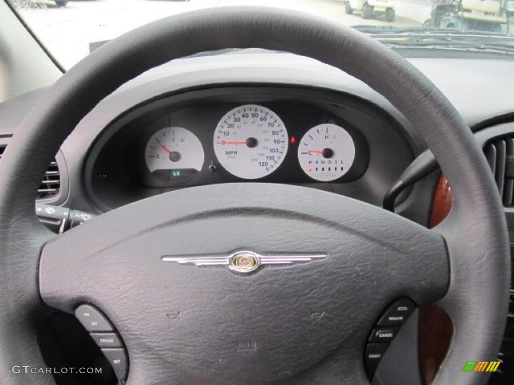 2005 Town & Country LX - Bright Silver Metallic / Medium Slate Gray photo #13