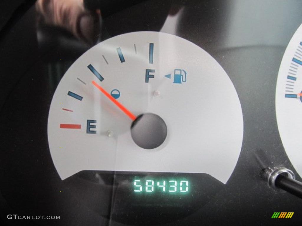 2005 Town & Country LX - Bright Silver Metallic / Medium Slate Gray photo #20