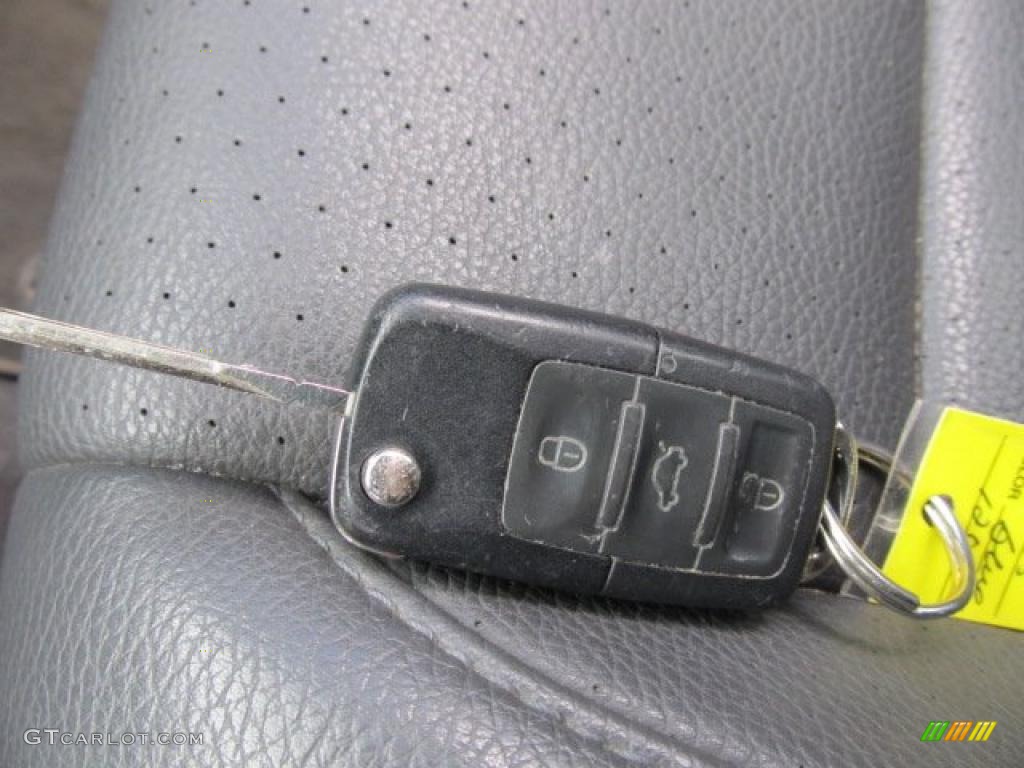 2006 Jetta 2.5 Sedan - Shadow Blue Metallic / Grey photo #16