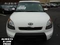 2010 Clear White Kia Soul +  photo #2