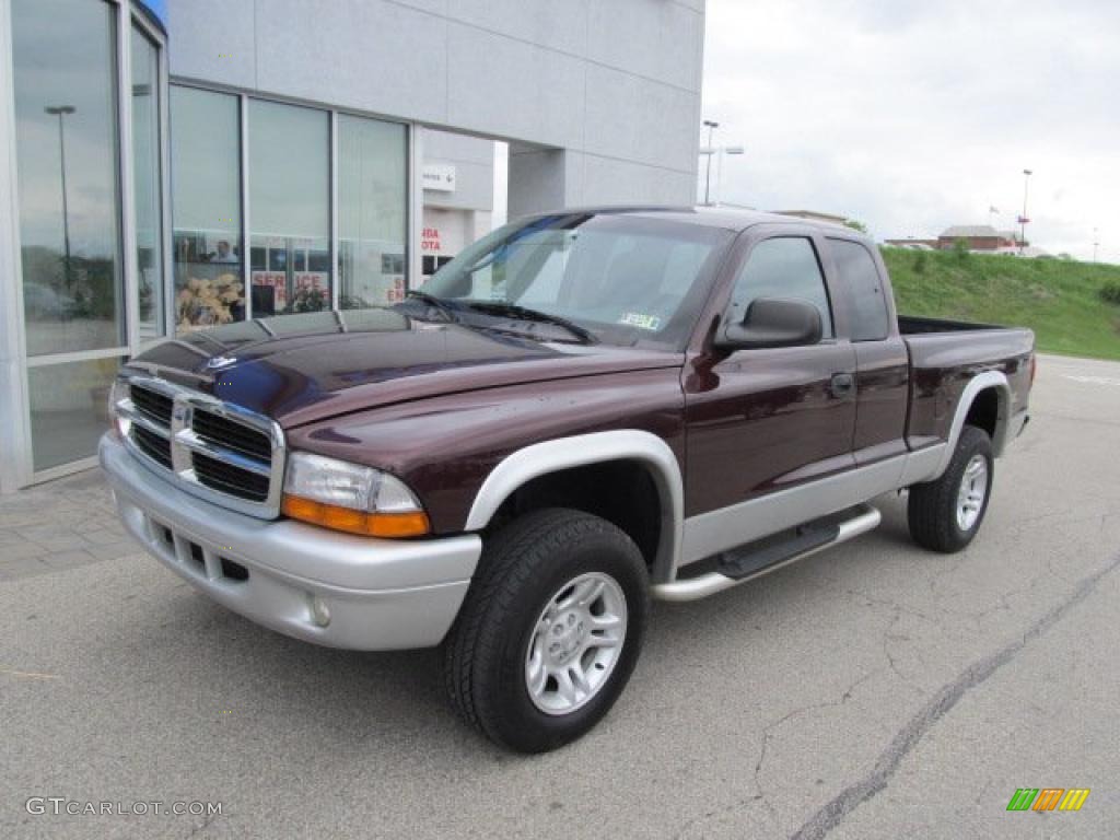 2004 Dakota SLT Club Cab 4x4 - Deep Molten Red Pearl / Dark Slate Gray photo #2